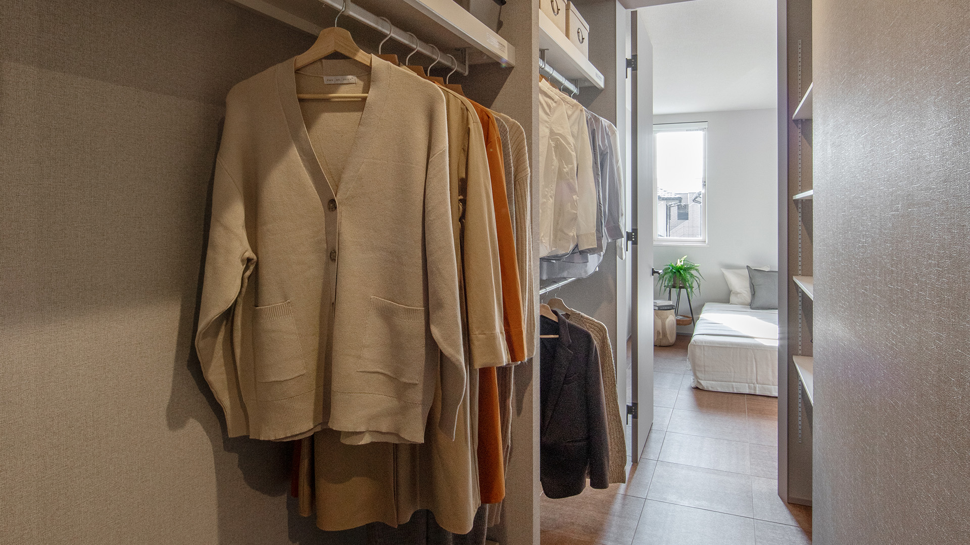 メインビジュアル6